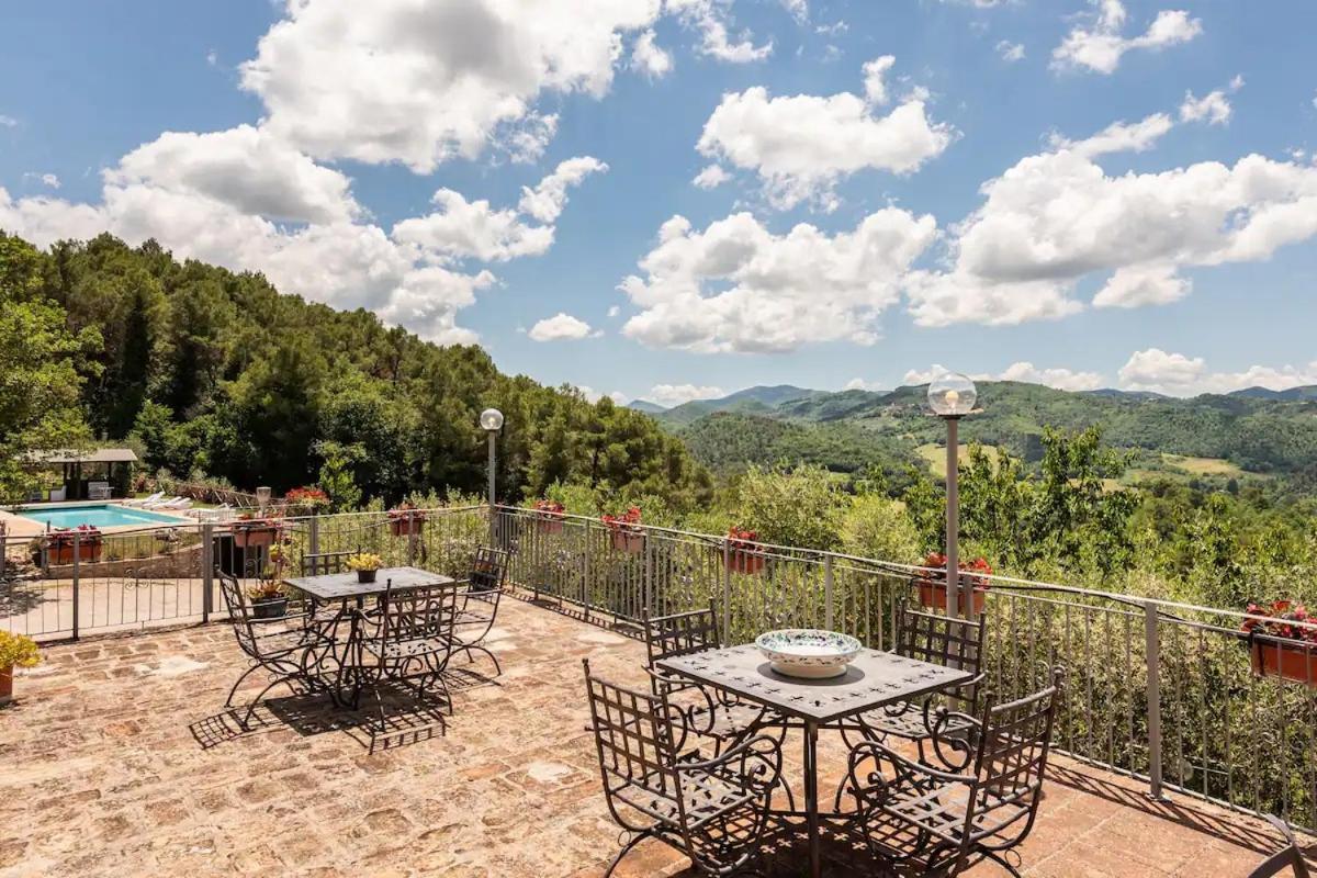 Il Castello Di Perchia Aparthotel Crocemaroggia Exterior photo