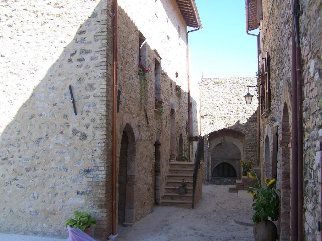 Il Castello Di Perchia Aparthotel Crocemaroggia Room photo